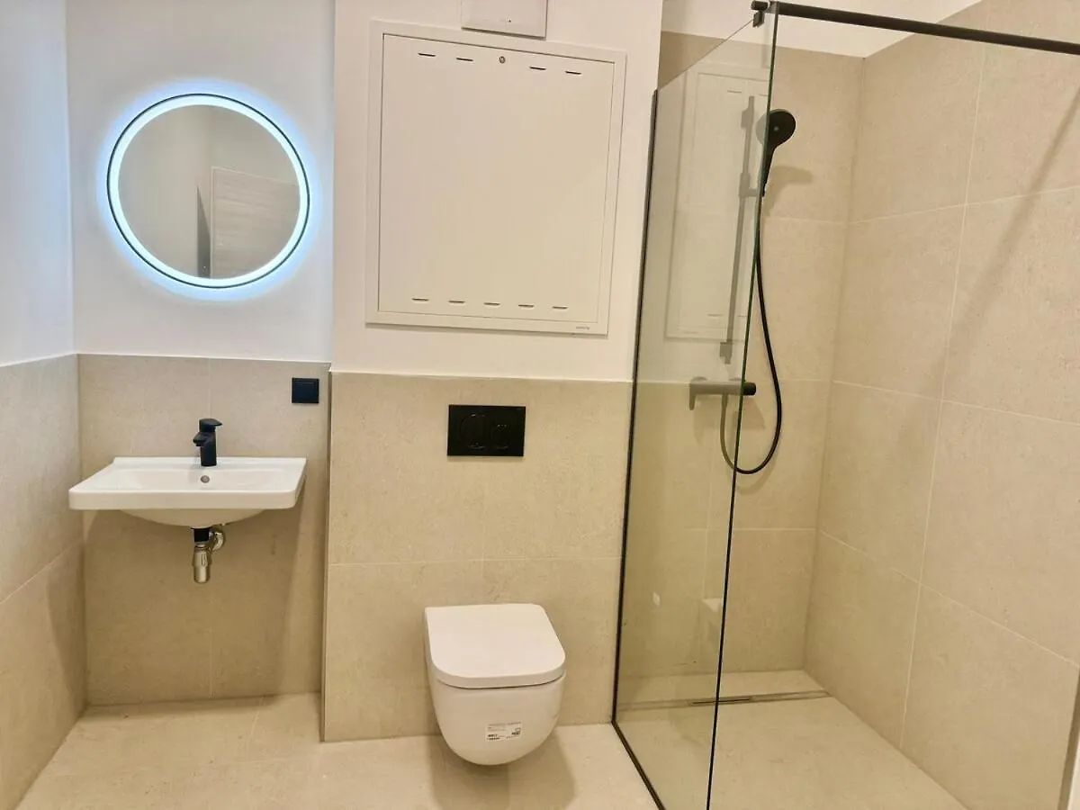 Modern Stylish Apartment With Garden & Free Parking Bécs Ausztria