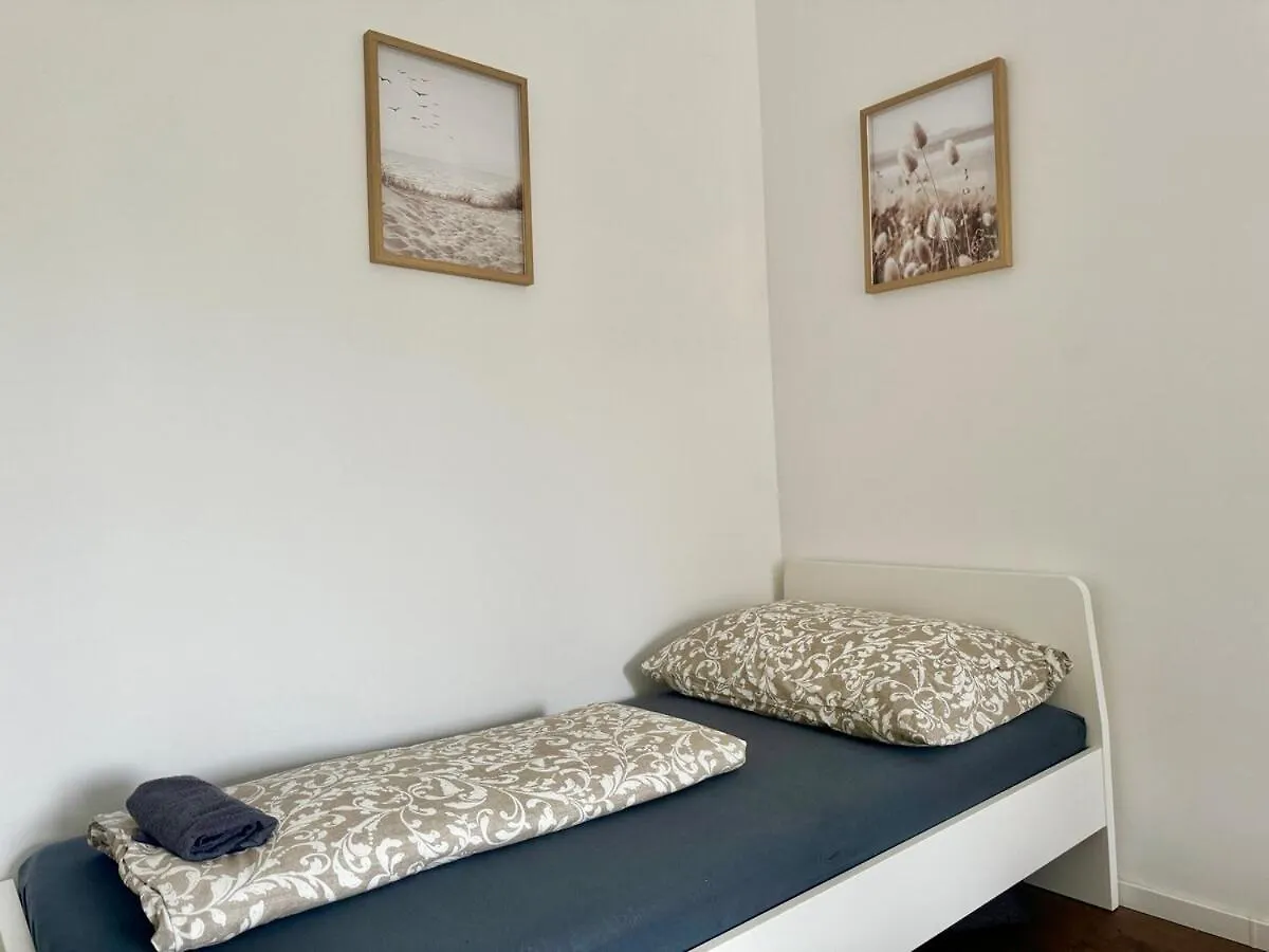 Modern Stylish Apartment With Garden & Free Parking Bécs 0*,